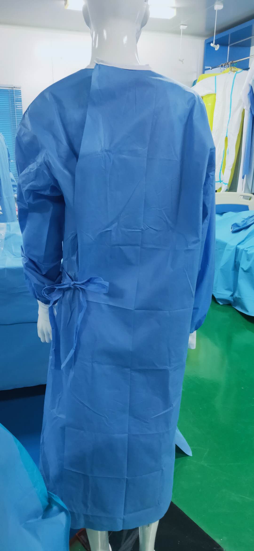 surgical gown (2).jpg