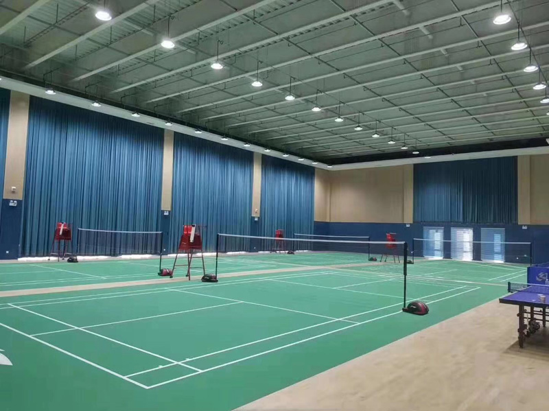 Gymnasium 2 800.jpg Gymnasium 2 800.jpg