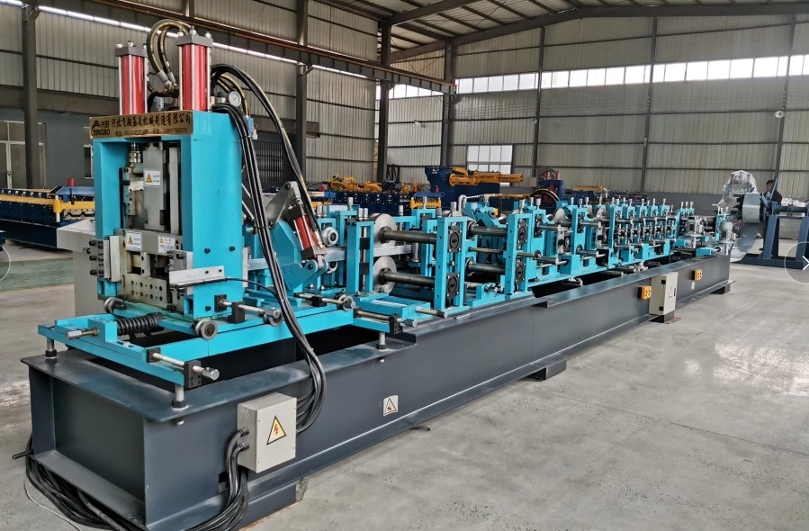 Auto Change CZ Purlin Roll Forming Machine