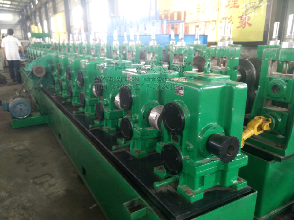 highway guardrail roll forming machine (9).jpg
