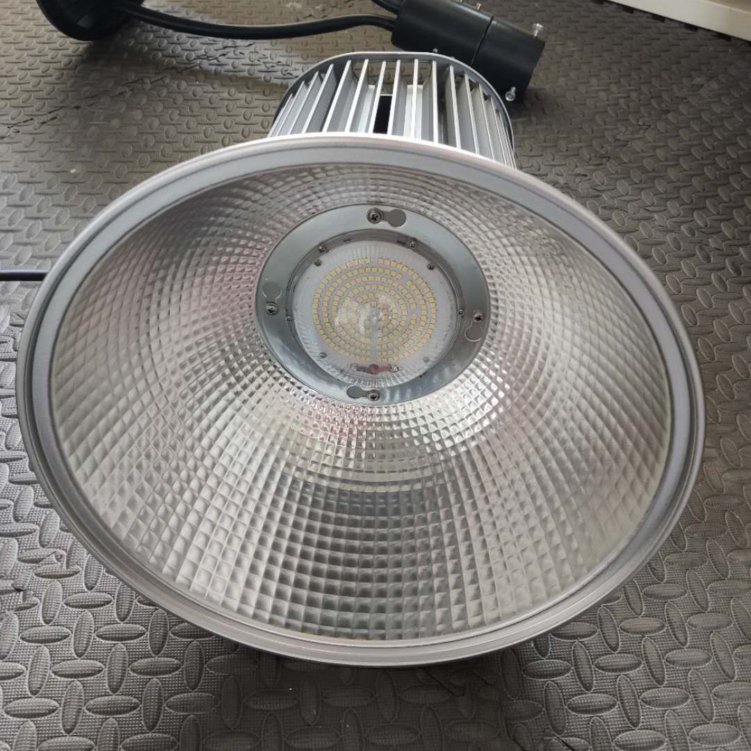 大功率工厂灯12.jpg 大功率工厂灯12.jpg