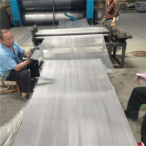 regular expanded metal (2).jpg