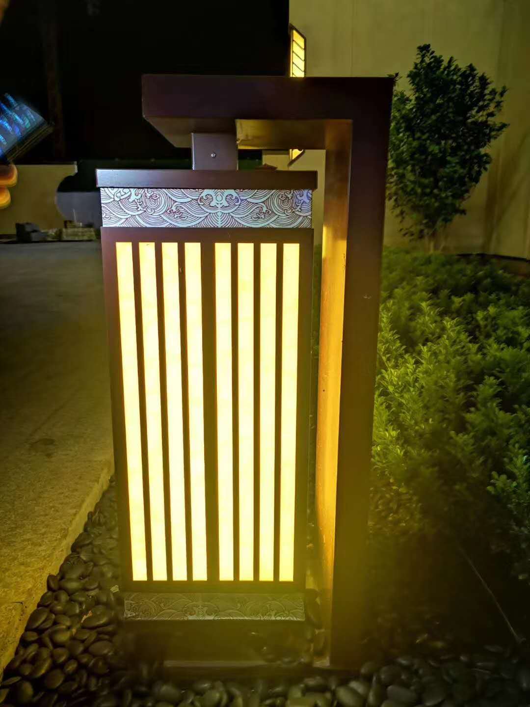 bollard35.jpg bollard35.jpg