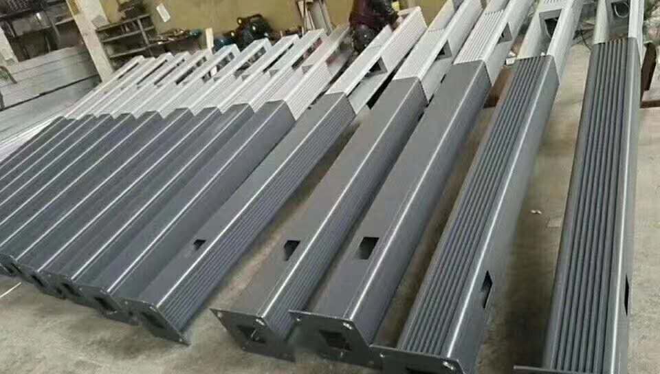 灯杆2.jpg 灯杆2.jpg