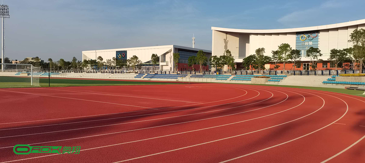 red color running track 1.jpg