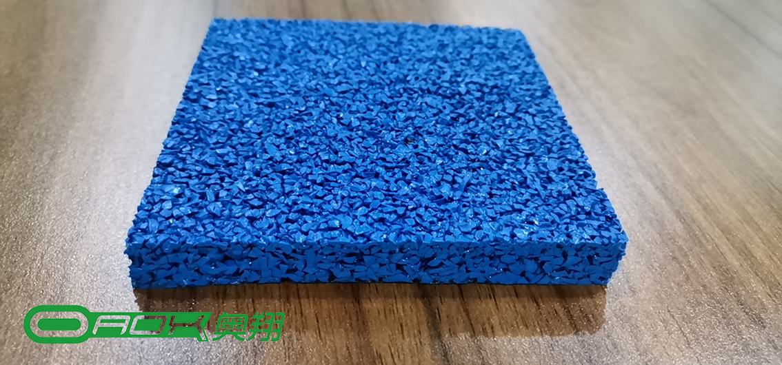blue color EPDM wet pour flooring.jpg