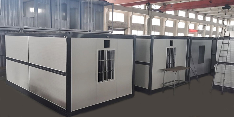 Modernized Container House With Large Glass House Design With Good Lighting 003.jpg Modernized Container House With Large Glass House Design With Good Lighting 003.jpg