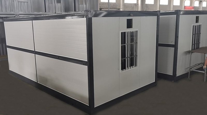 Modernized Container House With Large Glass House Design With Good Lighting 002.jpg Modernized Container House With Large Glass House Design With Good Lighting 002.jpg