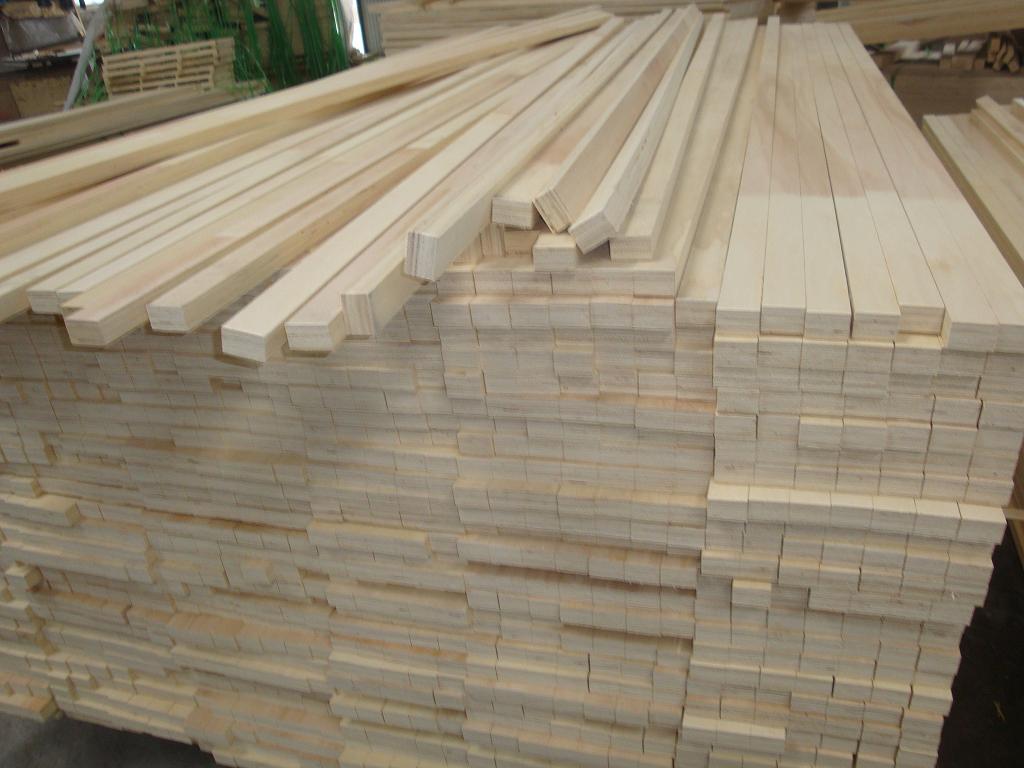 POPLAR LVL FOR SOFA FRAME.JPG