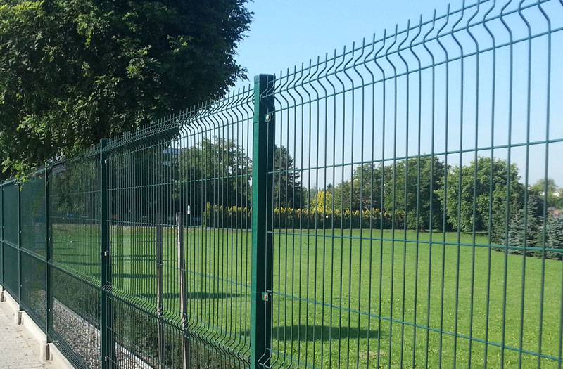wire mesh fence for factory, garden and road safety  .jpg