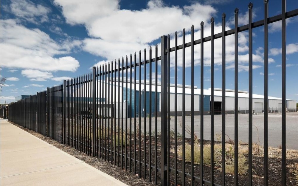 Picket Fence 07.jpg