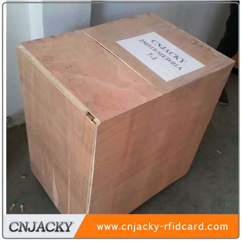 Stepping Electric Driven Desktop PVC Card Punching Machine