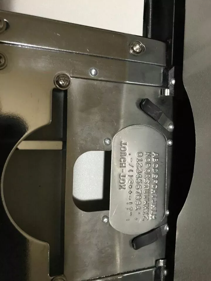 hot selling Hand Operated Pet Dog Tag Embosser Machine Made by Yiwu Factory