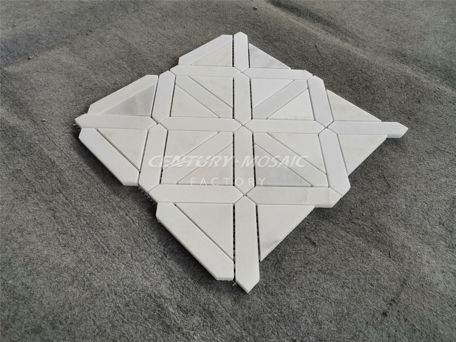 Statuary White & Biando Diamante Onyx Mosaic (2).jpg