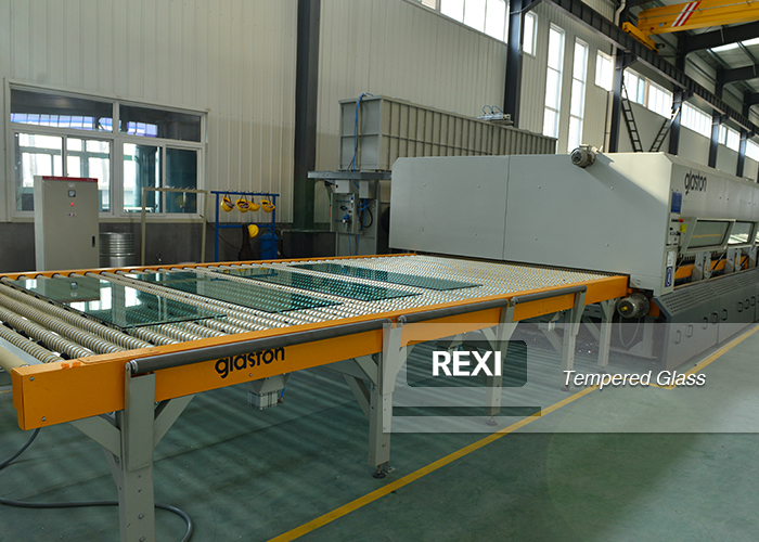 China tempered glass M4.JPG