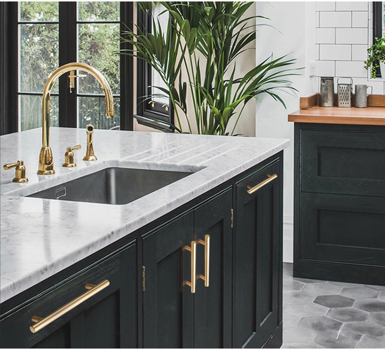 Wholesale Factory Supply Gracile Solid Door Kitchen Cabinet Door Handle