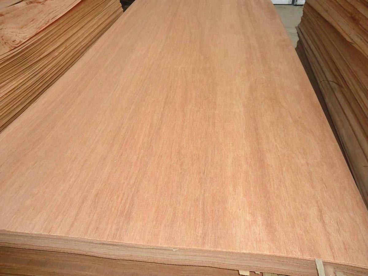 Rotary Cut Keruing Veneer0.jpg Rotary Cut Keruing Veneer0.jpg