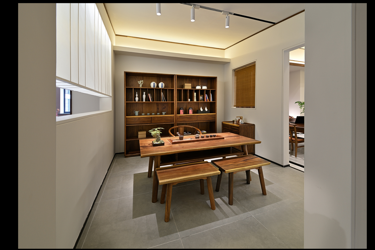 XFL-102型茶台.jpg XFL-102型茶台.jpg