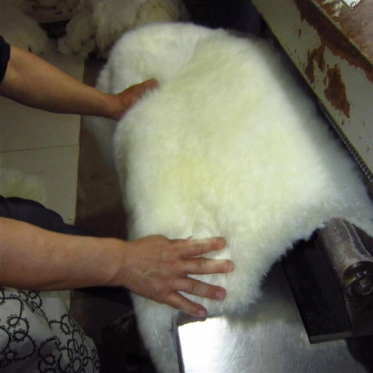 Natural pure white sheepskin fur rugs on sale