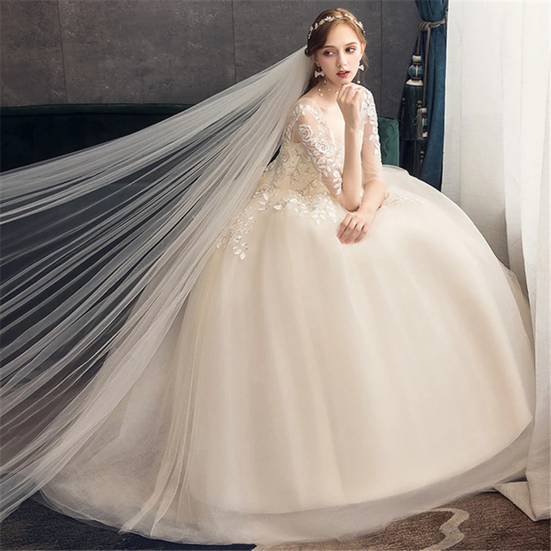 In-stock Fashion Styles Elegant Women Wedding dress Floor Length Vintage Applique Women Bridal Gown