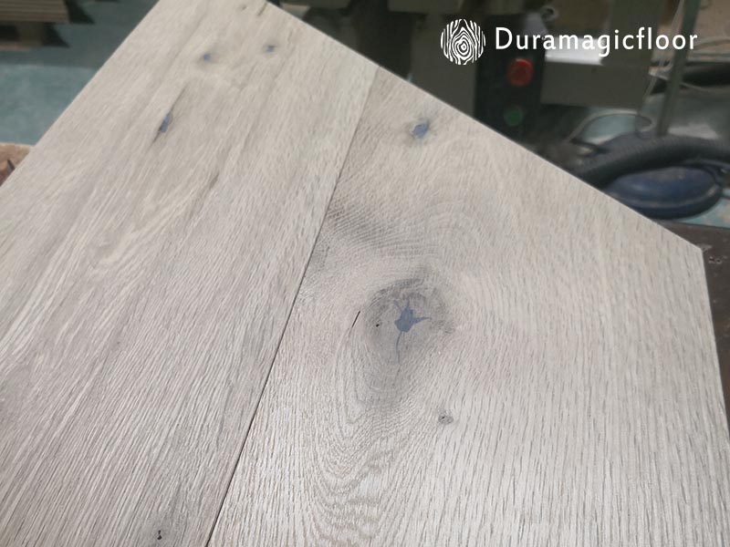 Oak multi-layer Chevron Engineered Flooring (3).jpg Oak multi-layer Chevron Engineered Flooring (3).jpg